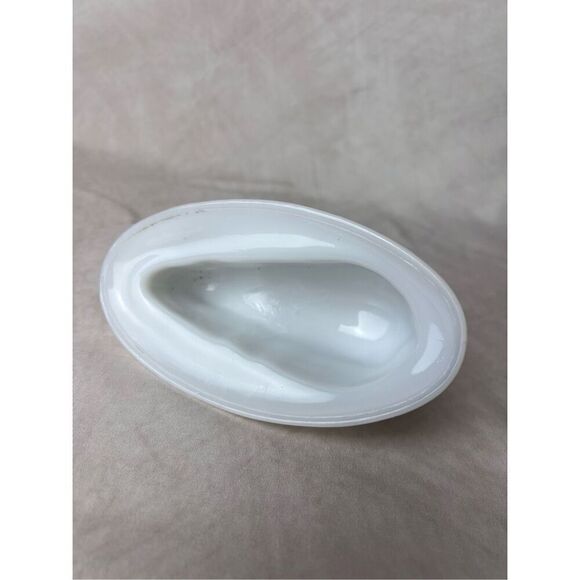 Flaccus Milk Glass Rabbit Top Covered Dish - Picture 5 of 6